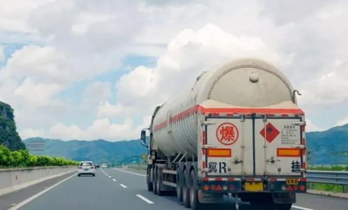 交通部、商務(wù)部新政策出臺(tái)，道路貨運(yùn)行業(yè)迎來(lái)重大利好